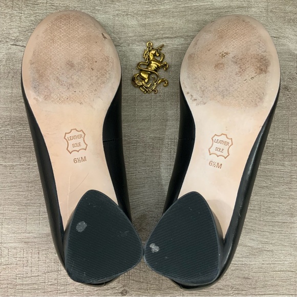 Tory Burch Elizabeth Black Leather Pumps Heels ~ Size 6.5 - Picture 5 of 12